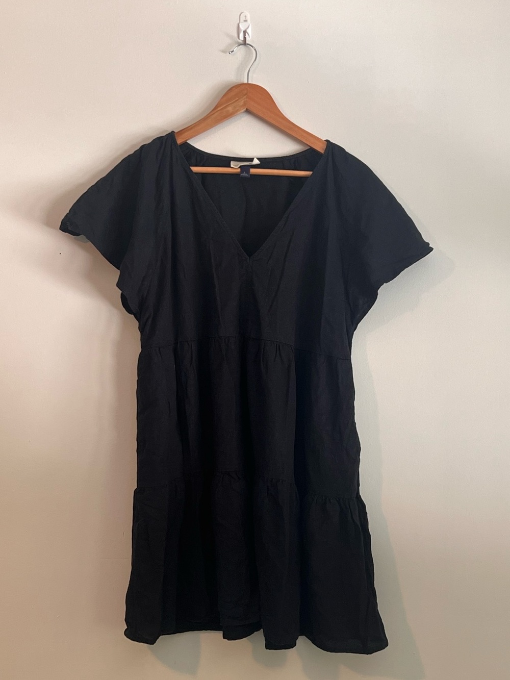 Universal Thread Linen Black V-Neck Tiered Mini Dress